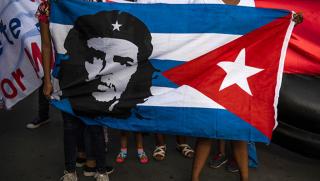 След дълги години остри критики към Куба и отношения на