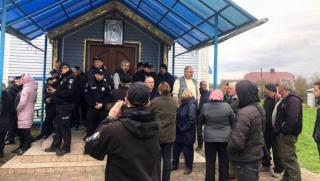 В Украйна продължава преследването на каноничната църква Към обиските в
