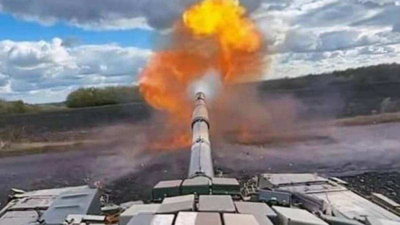 Въоръжените сили на Украйна с помощта на танкове и пехота