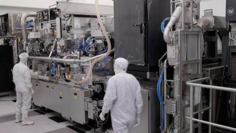 Както в САЩ, така и в ЕС държавата играе водеща