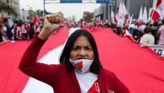 Политическата нестабилност в Перу в чието създаване имаха пръст американските
