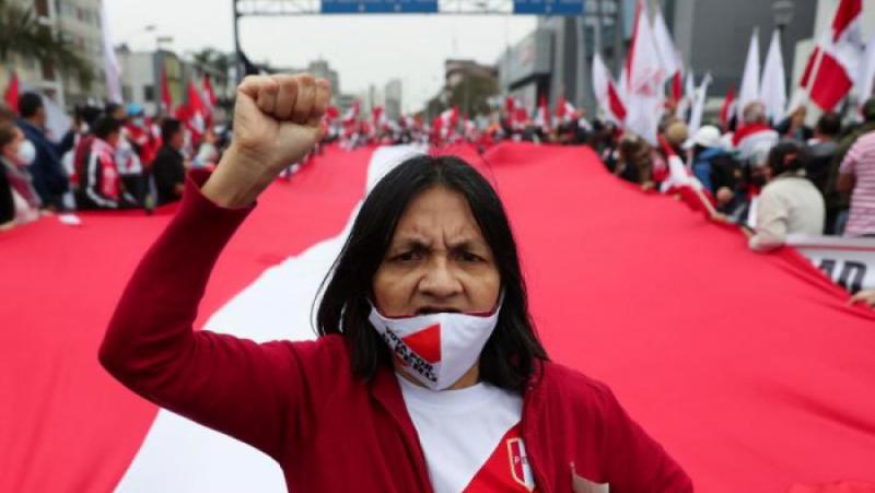 Политическата нестабилност в Перу, в чието създаване имаха пръст американските