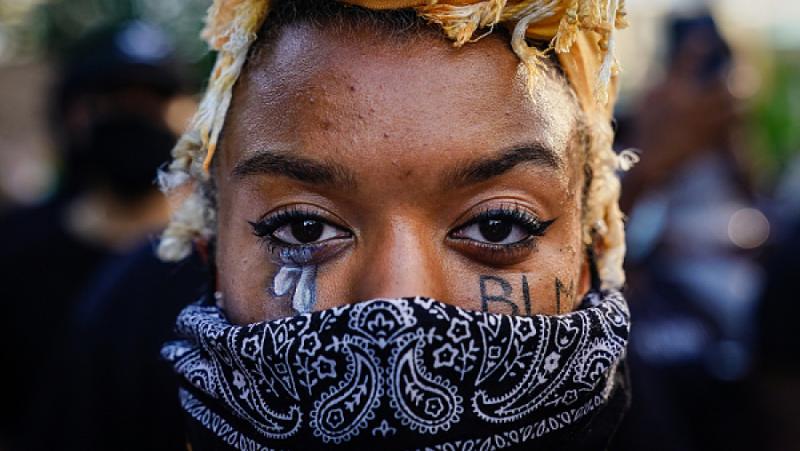 Разликата в заплатите между различните раси в Съединените щати е