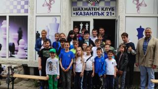 Казанлъшкият състезател за шах Константин Смилов от трета възрастова група