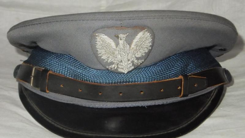 В Полша ще бъдат уволнени всички служители по сигурността, които