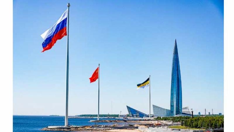 Все още се страхуваме от думата империя“ (но се надявам