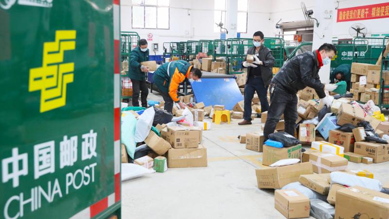 Китайската пощенска индустрия отбеляза стабилен ръст както на бизнес приходите,