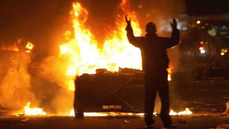 След 40 години на угаждане на мигрантите Франция се превърна