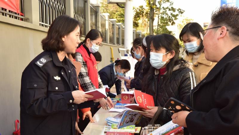 Местните власти в град Уси, провинция Дзянсу, обявиха, че ще