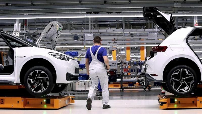 Основата на Европейския съюз продължава да се тресе и трепери.