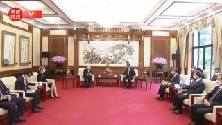 Днес в държавната резиденция Дяоютай китайският председател Си Дзинпин се