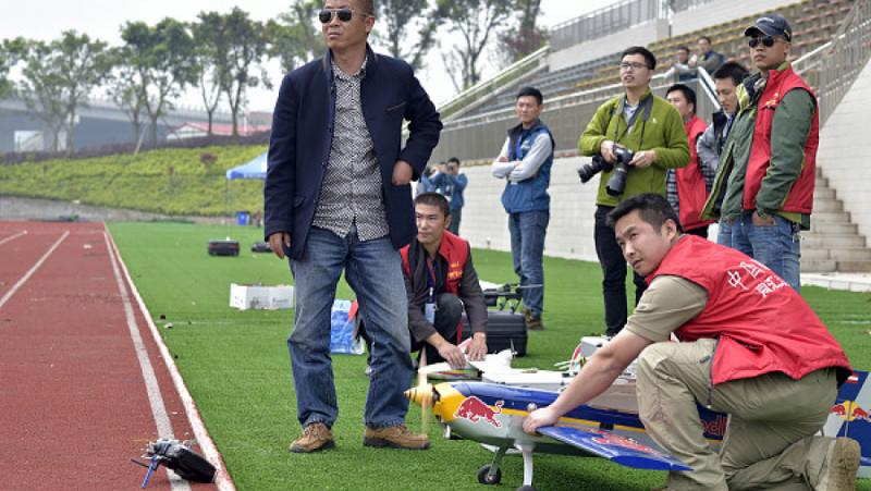 В училището за обучение на дронове LTFY в квартал Чанпин