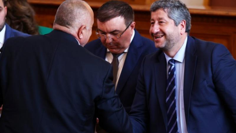 Изминалите дни разкриха осезаемо деградацията на управлявашите ни както по