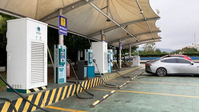 Близо 90% от зоните за обслужване на магистралите в Китай