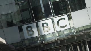 Статията в американското списание Форин Афеърс Би Би Си и упадъкът на