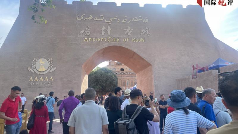 Видяхме истинския Синдзян, който е съвсем различен от това, което