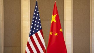 Търговията между Китай и САЩ е продължила да спада през