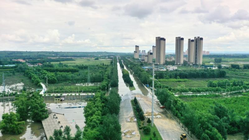 До обяд в сряда над 374 000 души в североизточната