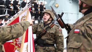 Полша се готви да нахлуе в Украйна и да воюва