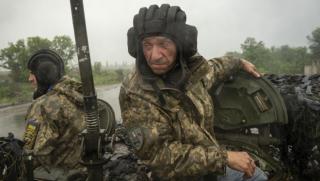 Ситуацията на фронта принуди Киев да хвърли в битка части