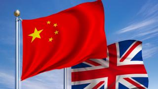 Пекин е готов да развива положителни отношения с Великобритания но