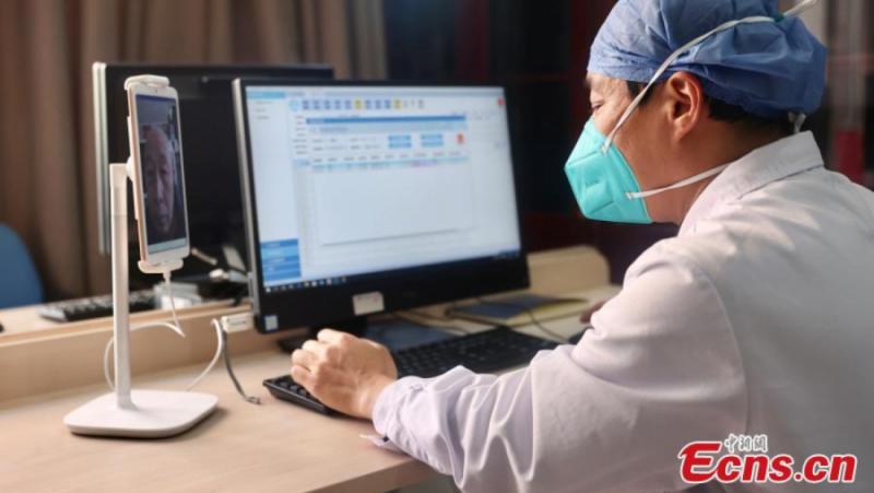 Здравните власти в Пекин стартираха публично обсъждане на набор от