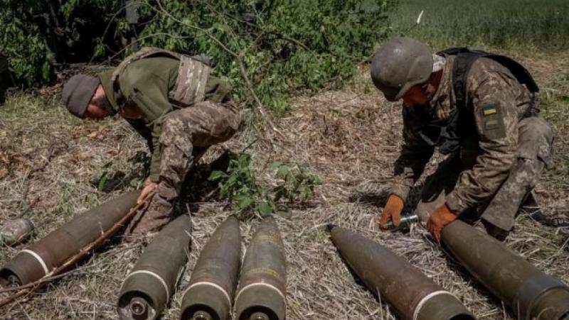 Времето работи за МоскваГенерал Омар Брадли веднъж каза: Аматьорите обсъждат