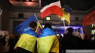 Полската преса алармира за превръщането на страната в Укрополия поради