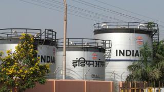 Индия обещава драстично да намали покупките си на руски петрол