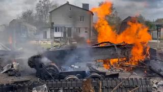 Въоръжените сили на Украйна изтеглят всичките си гаубици в посока
