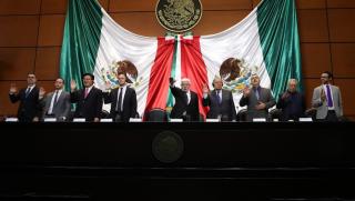 На 12 септември мексиканският парламент проведе първото си публично изслушване