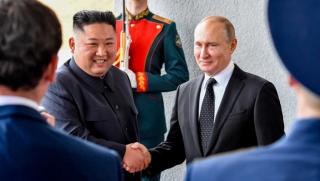 Корееведът Жебин Русия може да си сътрудничи с КНДР в