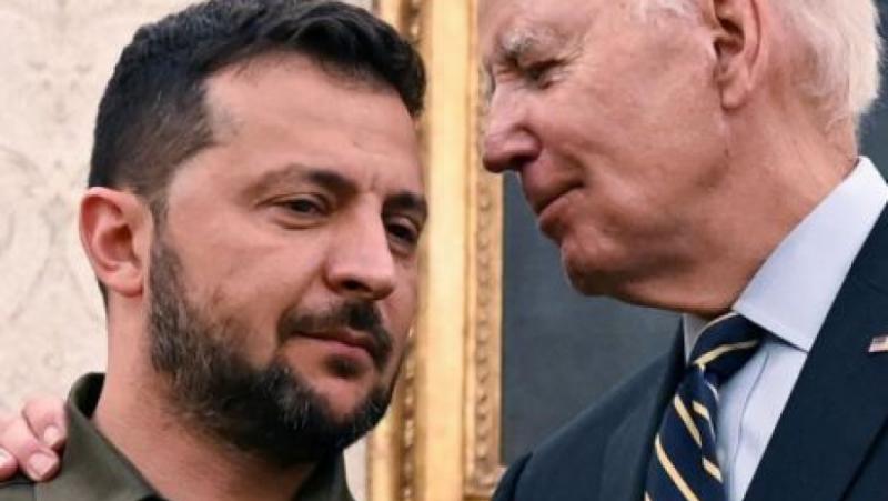 По време на полета си отвъд океана, Зеленски частично реши