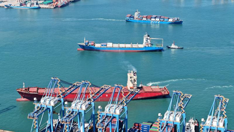 Днес Политбюро на ЦК на КПК проведе осмият си колективен