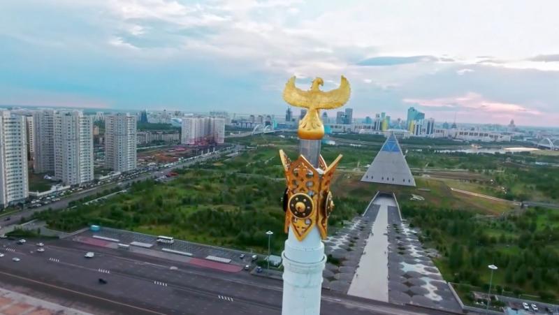 На 7 септември 2013 г. в университета Назарбаев“, Казахстан, китайският