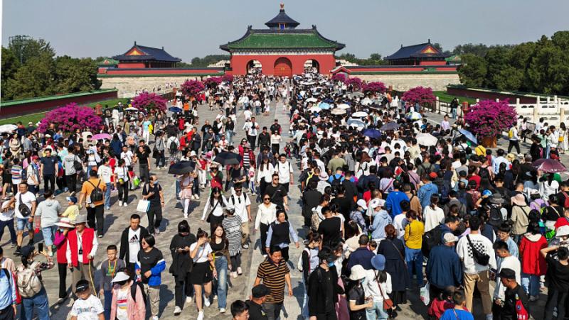 Вътрешният туристически пазар на Китай е генерирал повече от 750