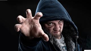 Заплашват, насилват, тълпи, мигранти, лов, руски девойки
