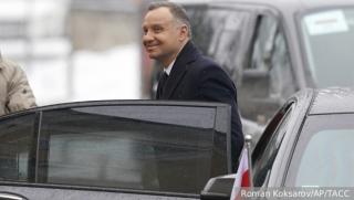 Скандалът с бръмбара в колата на полския президент Анджей Дуда