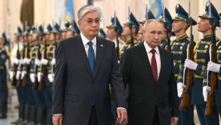 Владимир Путин каза че вижда в Казахстан не просто съюзник