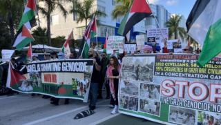 Западната журналистика нервничи в опитите си да съчетае поръчаният й