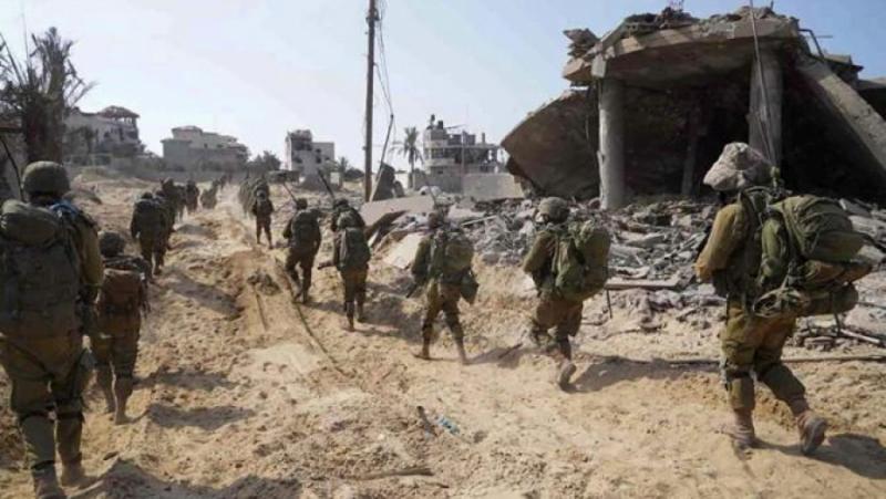 Докато израелските войски в град Газа търсят доказателства, че Хамас