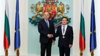 Българският президент Румен Радев удостои посланика на Китайската народна република
