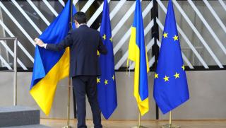 Масовото съзнание по подразбиране възприема Украйна като изключително важен геостратегически