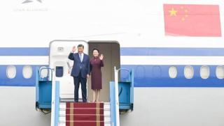На 12 декември председателят на КНР Си Дзинпин пристигна на