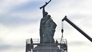 Декларация, разрушаване, Паметника на Съветската армия, София