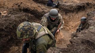 Изчерпването на западната военна помощ ще принуди командването на украинските