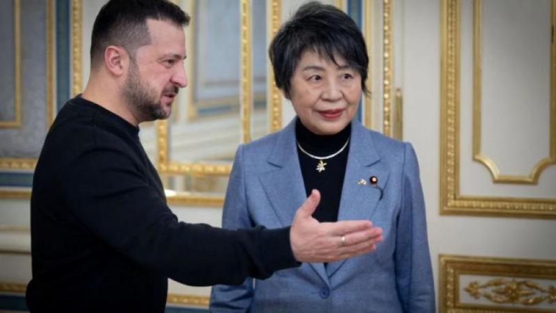 Сляпото следване от японските управляващи кръгове в опашката на глобалната