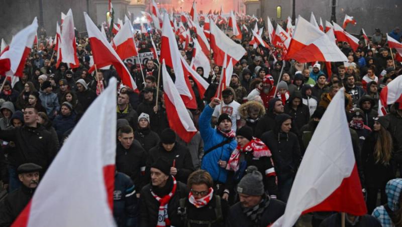 Поляците не обичат украинците. И има защо - упадъкът на