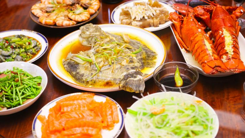 Празнуването на Пролетния фестивал или Китайската нова година е един