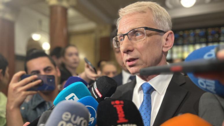 Слепец ще те води по правия друм и може би